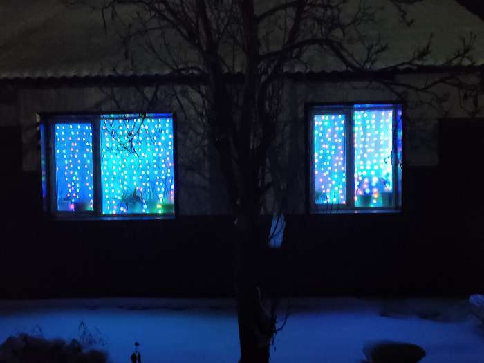Фотография покупателя товара Гирлянда «Занавес» 2 × 1.5 м с насадками «Ёжики», IP20, прозрачная нить, 360 LED, свечение мульти, 8 режимов, 220 В, УЦЕНКА - Фото 1