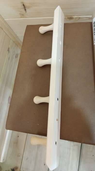 Фотография покупателя товара Вешалка для бани и сауны, липа, 40×5×6.5 см, 4 крючка, «Добропаровъ» - Фото 10