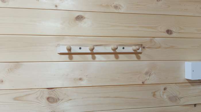 Фотография покупателя товара Вешалка для бани и сауны, липа, 40×5×6.5 см, 4 крючка, «Добропаровъ» - Фото 11