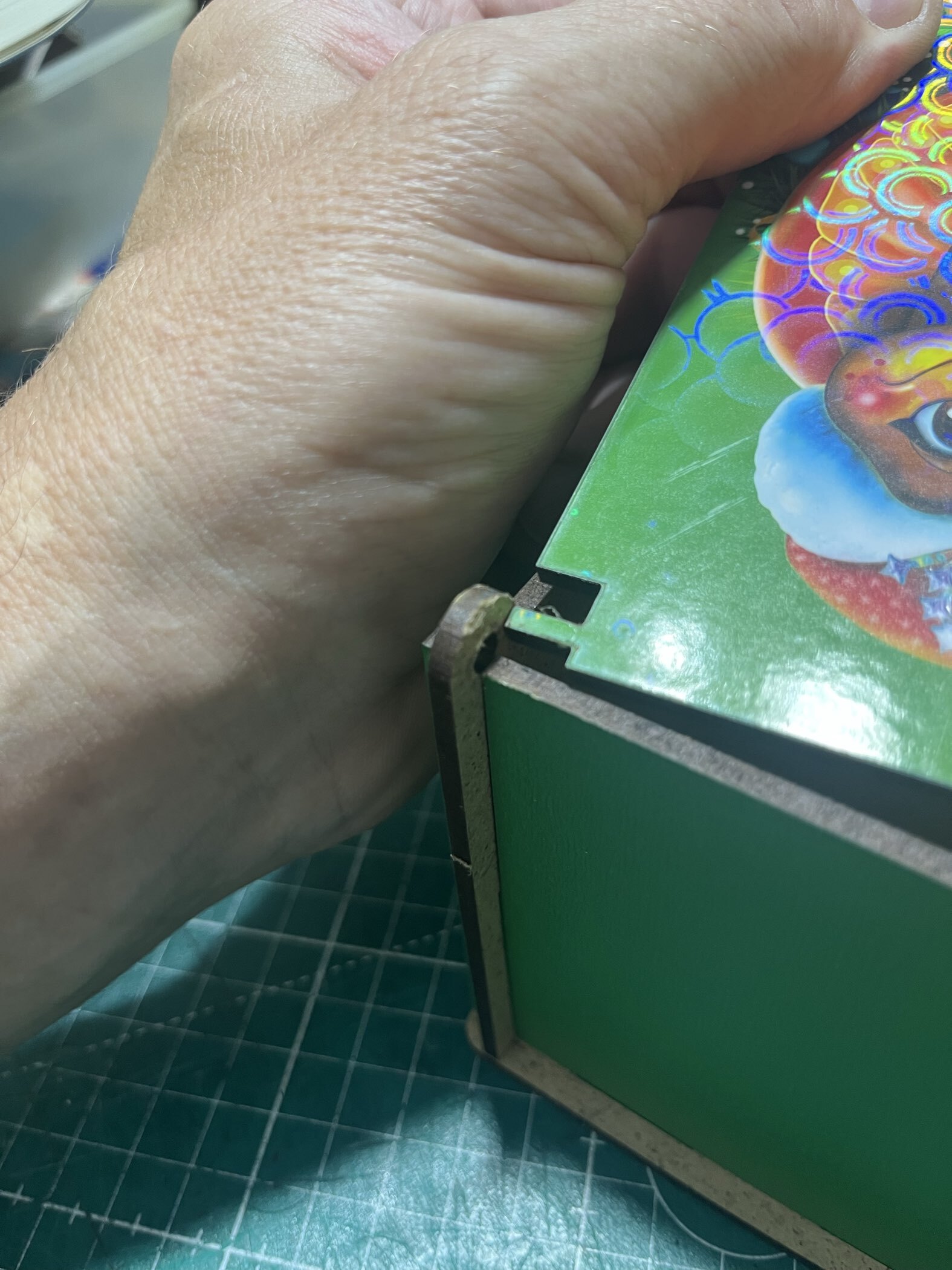 Фотография покупателя товара Коробка подарочная «Кобра. Счастливого нового года», упаковка для конфет, 18.5×18×10 см, зелёная - Фото 3