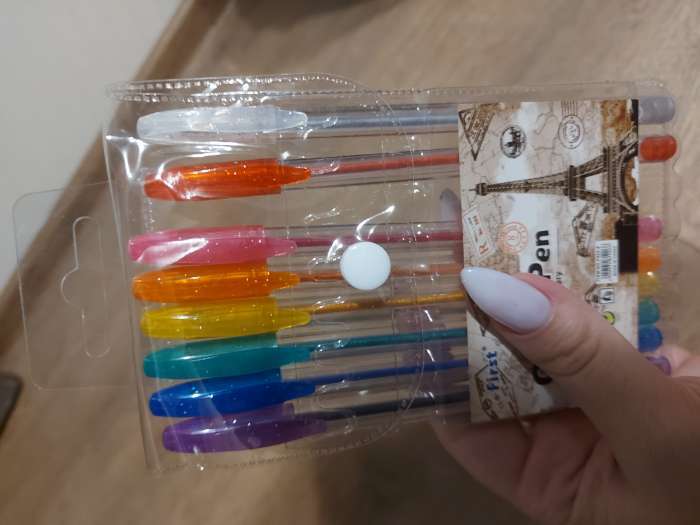 Фотография покупателя товара Набор гелевых ручек, 8 цветов, металлик, узел 0.7 мм - Фото 1