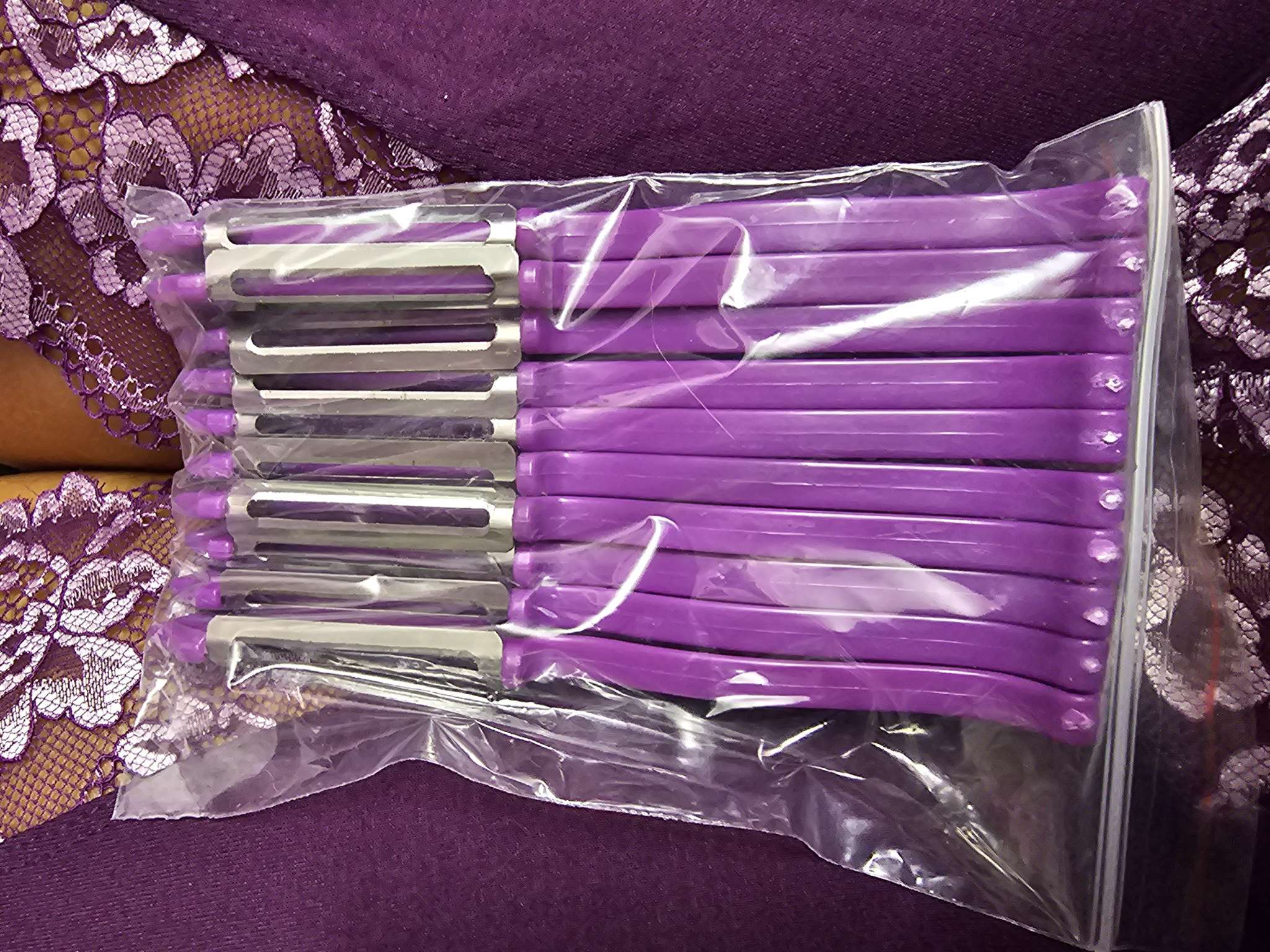 Фотография покупателя товара Овощечистка Доляна «Волна», 14 см, цвет фиолетовый - Фото 1