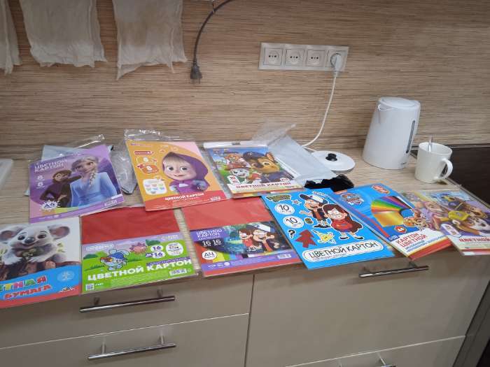 Фотография покупателя товара Цветной картон тонированный, А4, 16 листов, 16 цветов, немелованный, двусторонний, в пакете, 180 г/м², «Щенячий патруль» - Фото 1