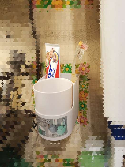 Фотография покупателя товара Органайзер настенный для ванной комнаты со стаканом самоклеящийся, 11×8×9.5 см, цвет белый - Фото 1