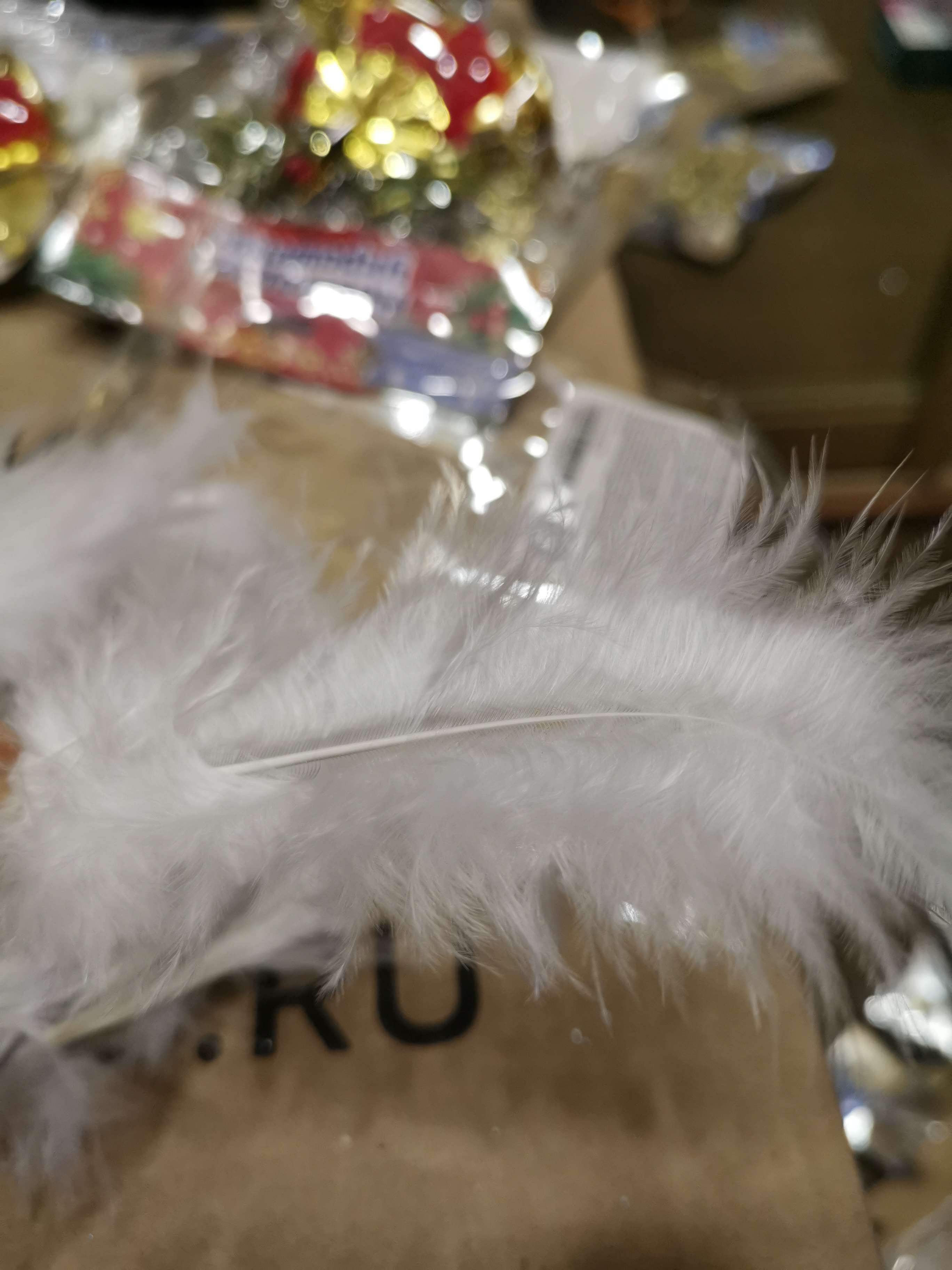 Фотография покупателя товара Набор перьев для декора 10 шт., размер 1 шт: 10 × 2 см, цвет зелёный - Фото 4