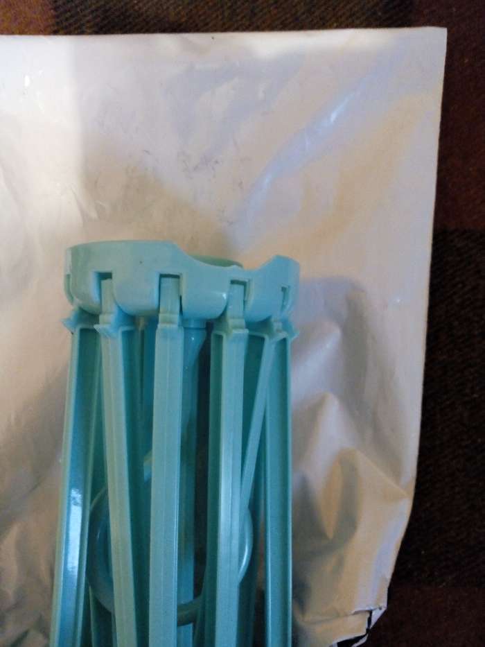 Фотография покупателя товара Сушилка для белья подвесная складная, 36×36 см, 12 прищепок, цвет МИКС - Фото 3