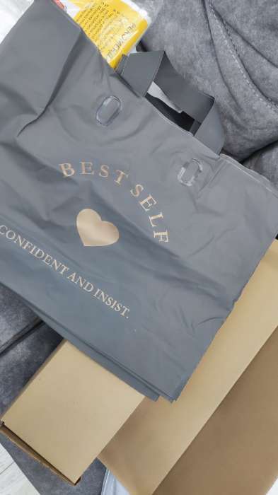 Фотография покупателя товара Пакет с петлевой ручкой черный 34×25×8 см 80 мкм - Фото 1