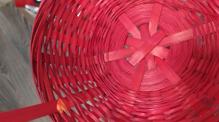 Фотография покупателя товара Корзина плетеная, бамбук, D19xH5 см, красный - Фото 6