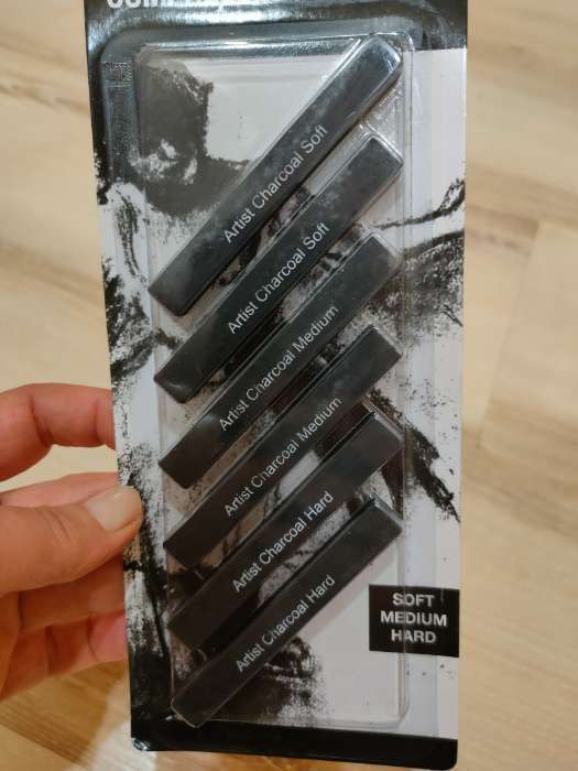 Фотография покупателя товара Уголь прессованный для рисования, чёрный, 6 штук в наборе (мягкий, средний, твёрдый) - Фото 1