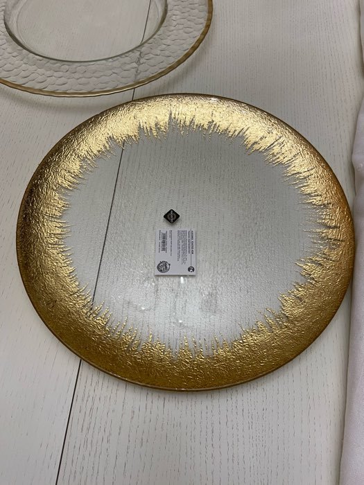Фотография покупателя товара Тарелка стеклянная подстановочная Magistro «Бурлеск», d=33 см, цвет золотой