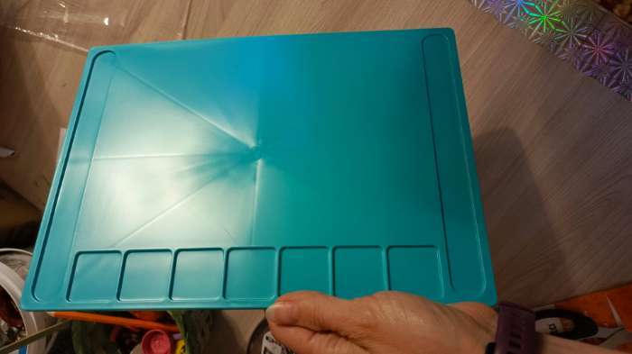 Фотография покупателя товара Доска для лепки пластиковая А4 «Прованс», пастельная, с бортиком и отделениями, МИКС - Фото 2