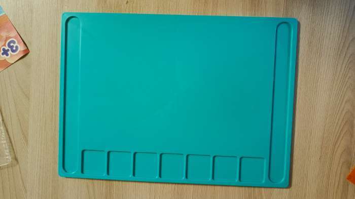 Фотография покупателя товара Доска для лепки пластиковая А4 «Прованс», пастельная, с бортиком и отделениями, МИКС - Фото 3