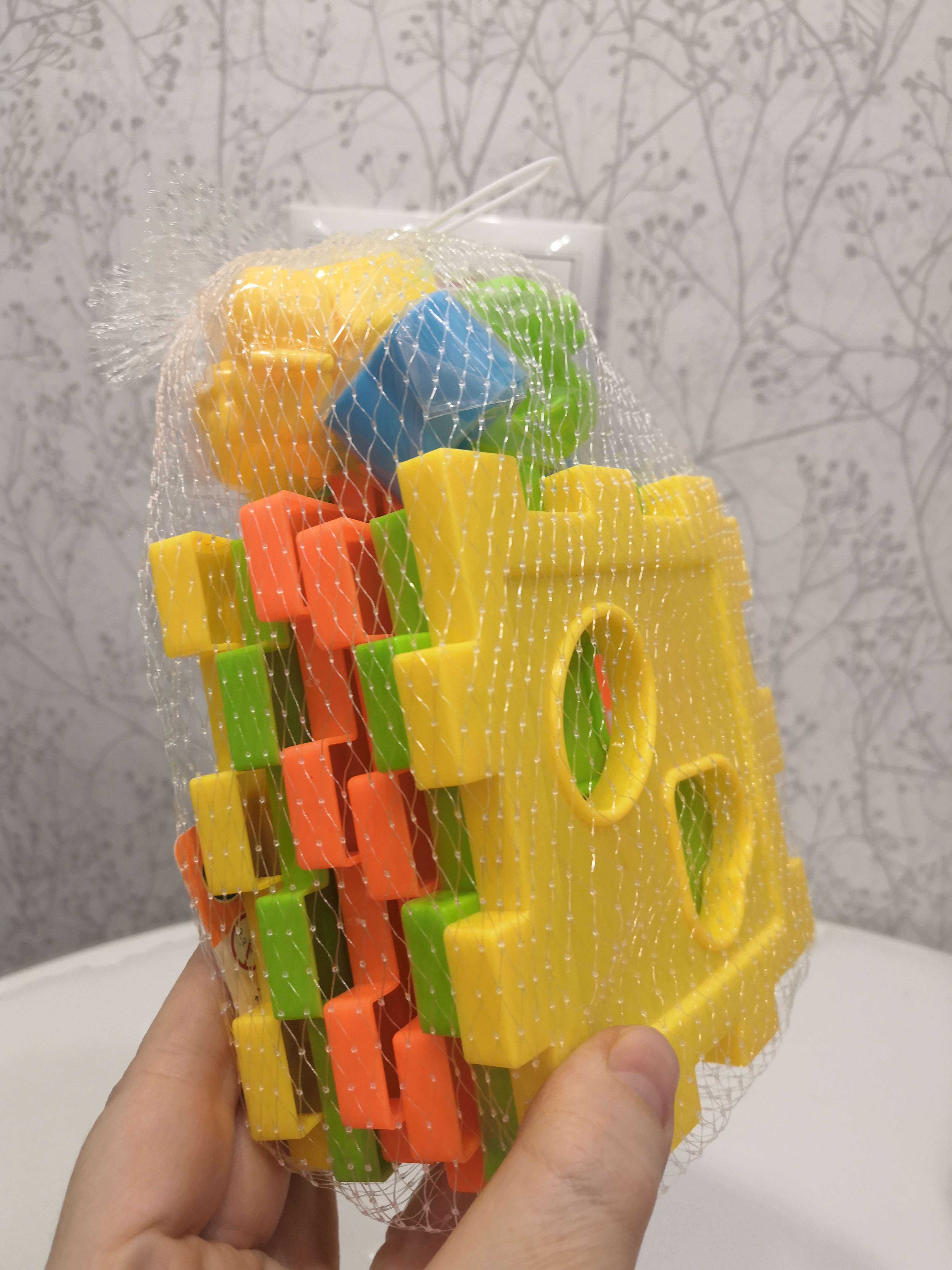 Фотография покупателя товара Развивающая игрушка-сортер «Куб» со счётами