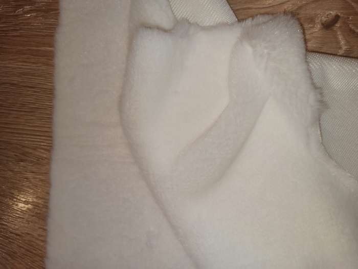 Фотография покупателя товара Лоскут для рукоделия, мех на трикотажной основе, 50 × 50 см, цвет белый - Фото 3