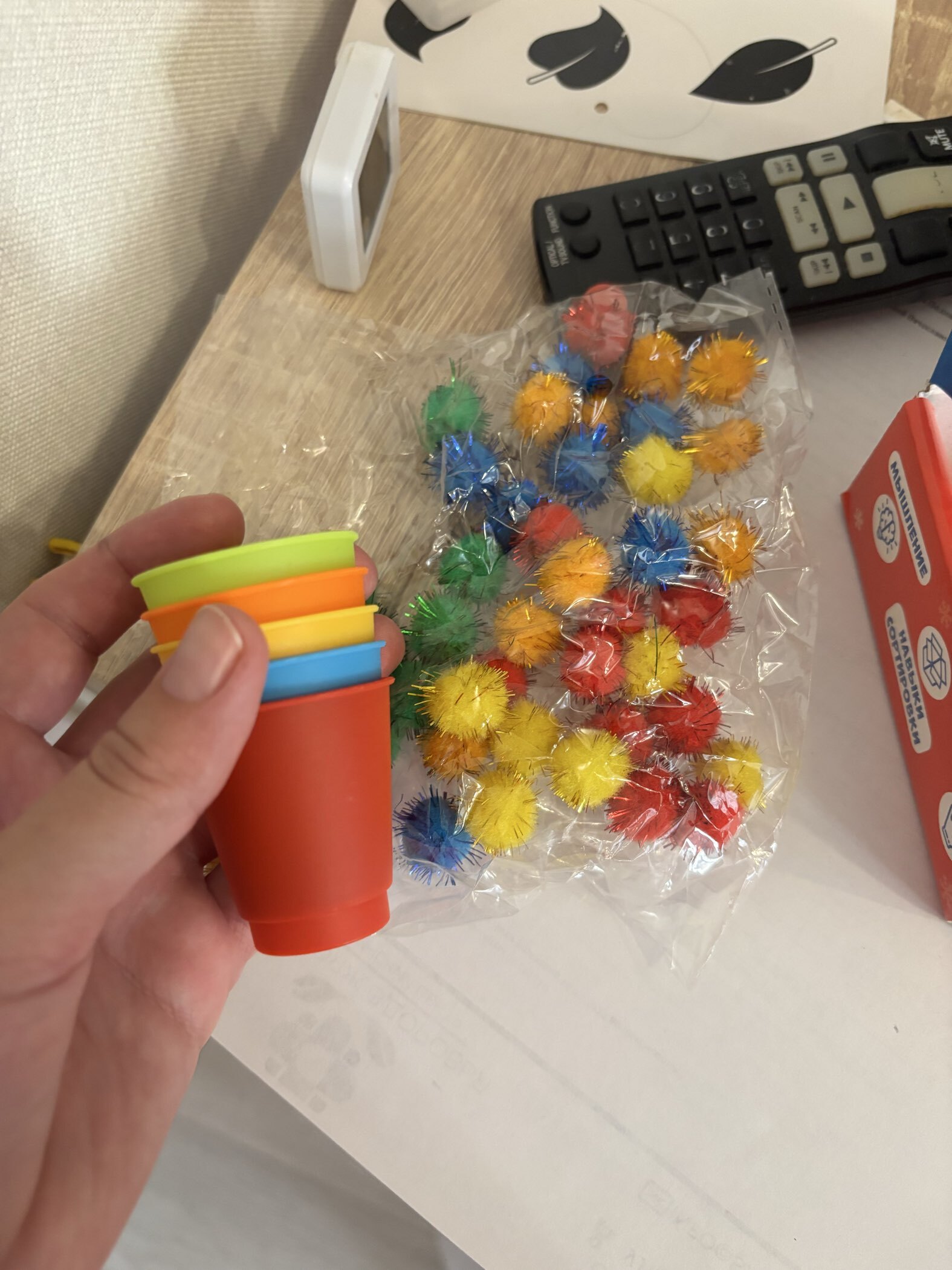 Фотография покупателя товара Развивающий набор «Сортер-стаканчики. Новогодние бомбошки», 3+ - Фото 71