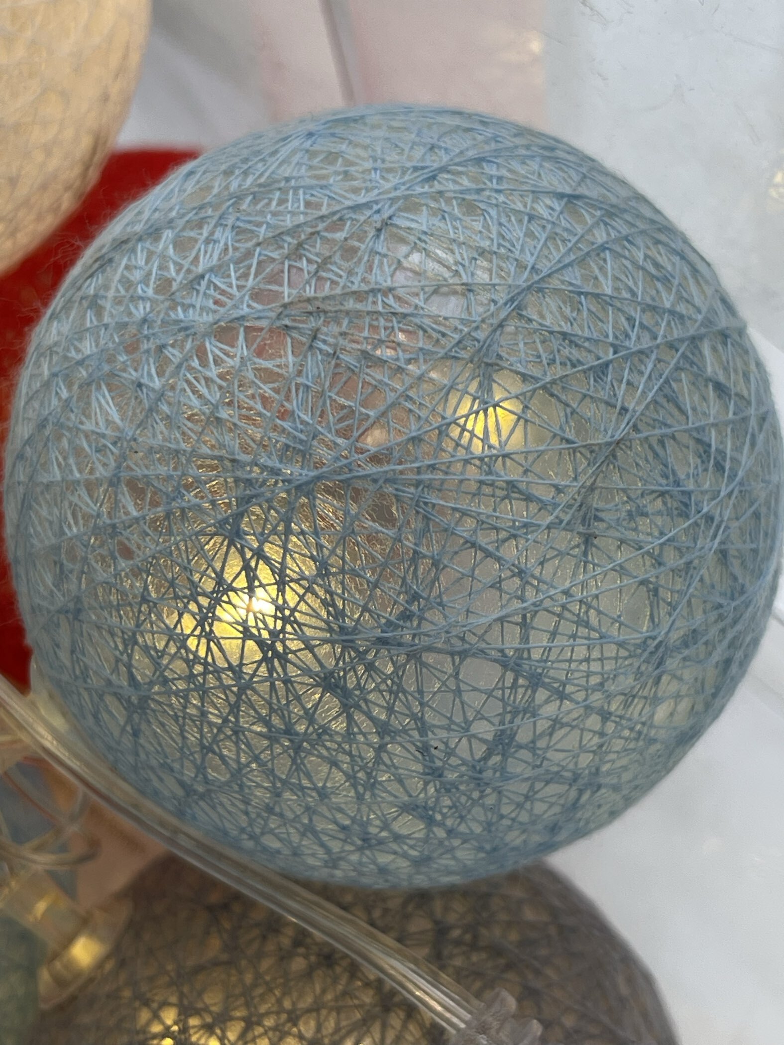 Фотография покупателя товара Гирлянда - нить, 5 м с насадками «Клубки летние», IP20, прозрачная нить, 20 LED, свечение тёплое белое, 220 В - Фото 3