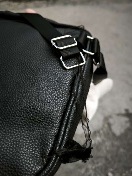 Фотография покупателя товара Рюкзак школьный из искусственной кожи с карманом Keep distance, 27×23×10 см - Фото 1