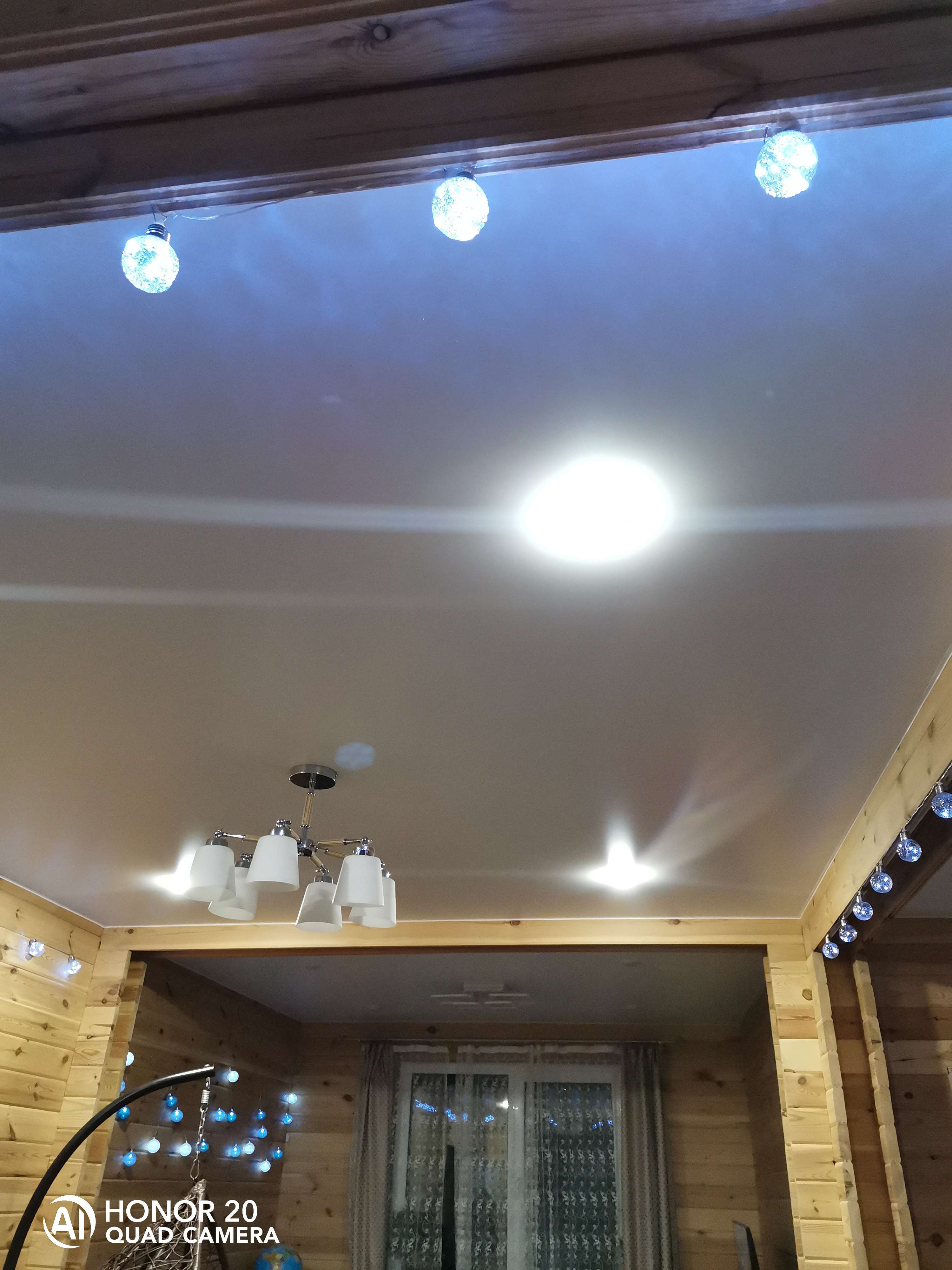 Фотография покупателя товара Гирлянда «Нить» 3 м с насадками «Лампочки сердца», IP20, прозрачная нить, 80 LED, свечение тёплое белое, 8 режимов, 220 В - Фото 7