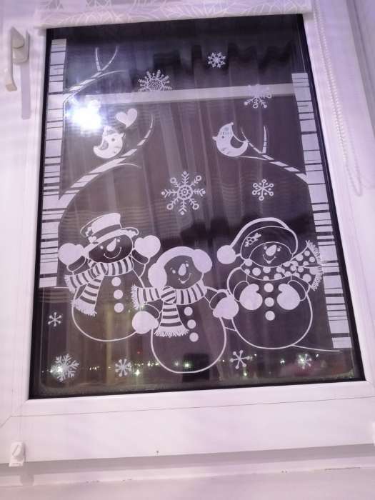 Фотография покупателя товара Наклейки для окон «Cнежинки», многоразовая, 33 х 50 см, Новый год - Фото 43