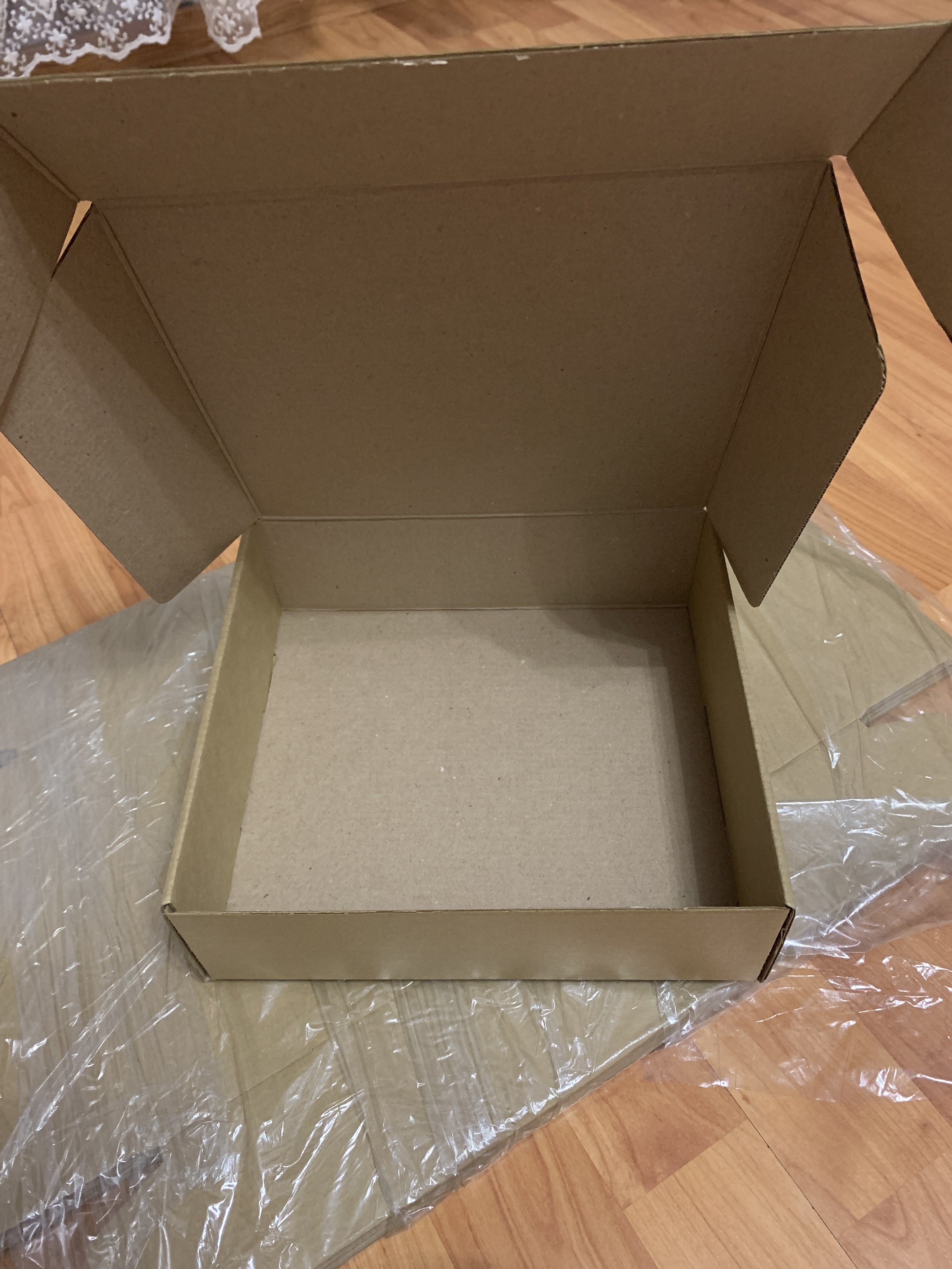 Фотография покупателя товара Коробка самосборная, крафт, 22,5 х 21 х 7 см - Фото 3