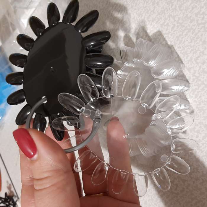 Фотография покупателя товара Палитра для лаков «Овальная», 10 шт по 16 ногтей, цвет чёрный - Фото 2