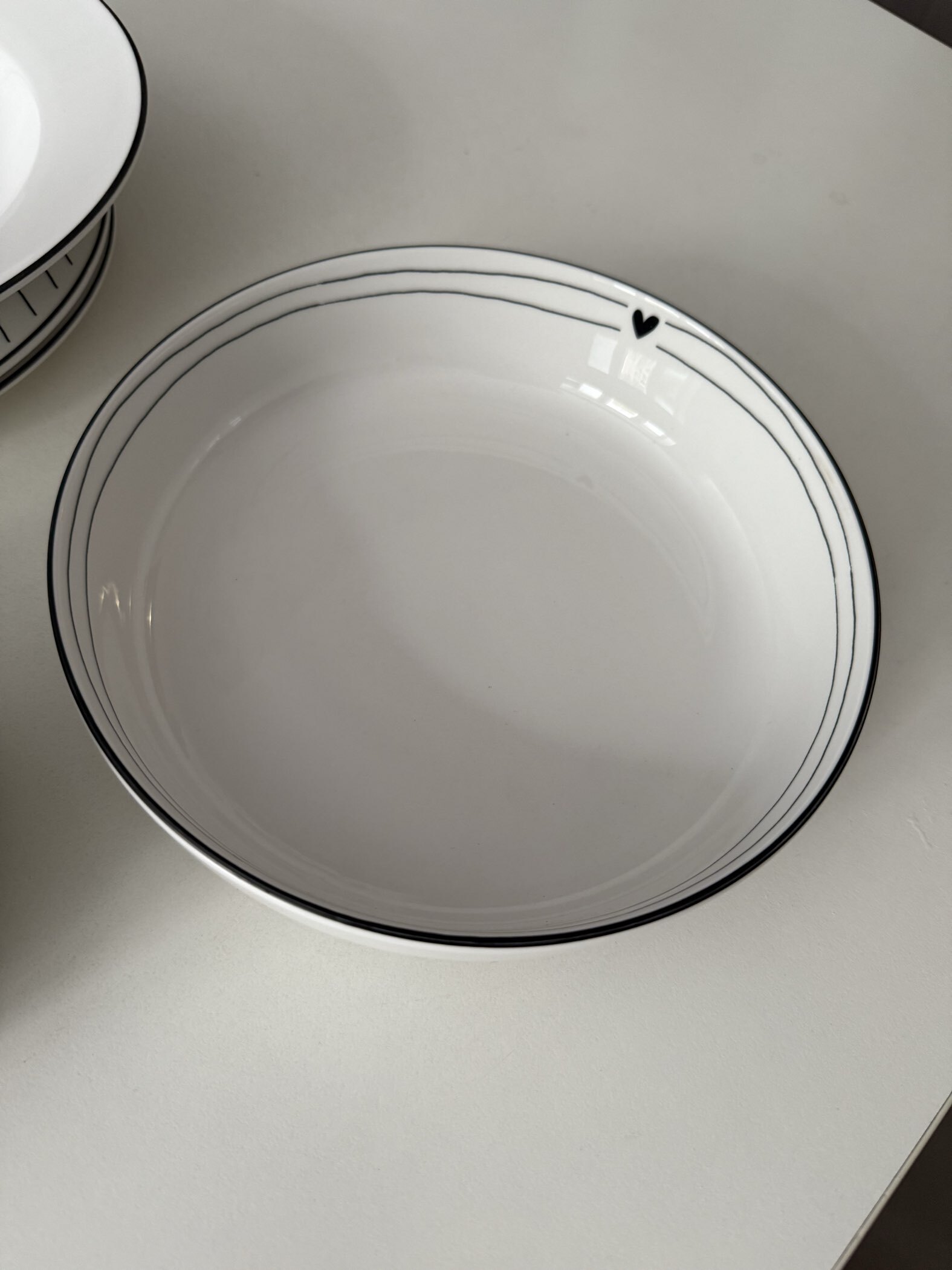 Фотография покупателя товара Тарелка суповая керамическая «С любовью», d=20 см, 1000 мл, ручная работа - Фото 2