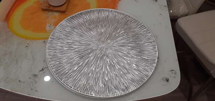 Фотография покупателя товара Набор салфеток сервировочных на стол Доляна «Сияние», d=38 см, 4 шт, цвет серебряный