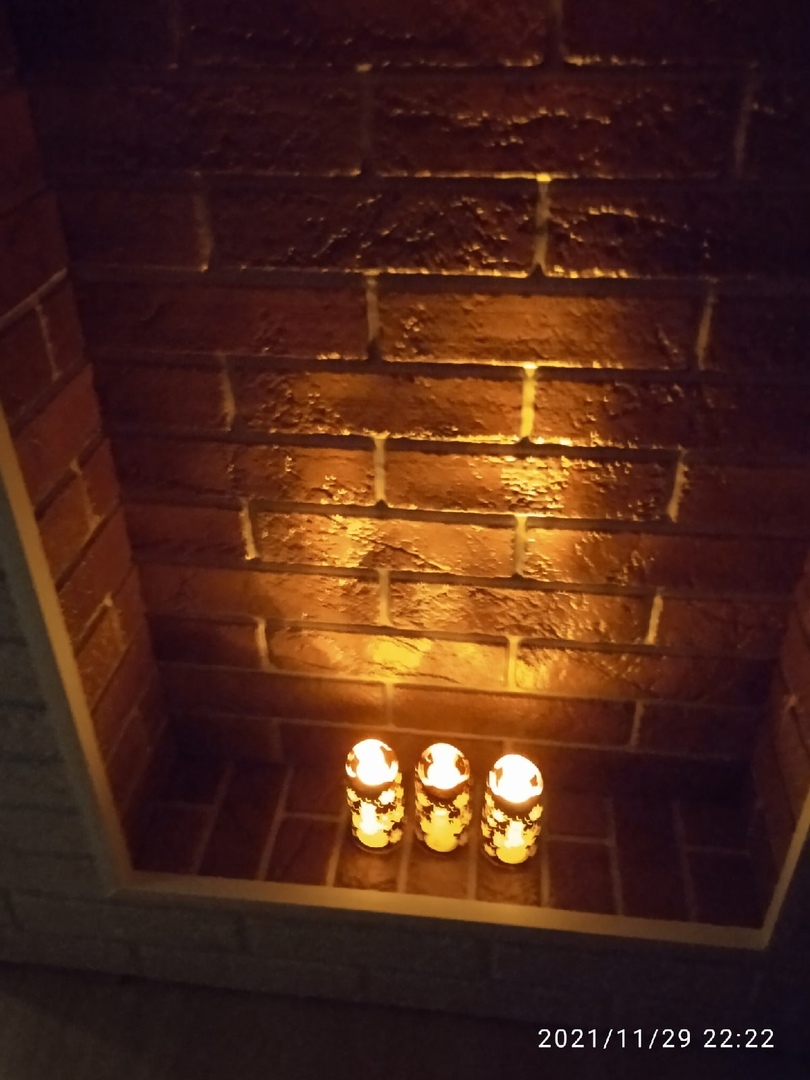 Фотография покупателя товара Светодиодная фигура «Золотистая свеча со снеговиком» 5 × 9 × 5 см, пластик, батарейки AG13х3, свечение тёплое белое - Фото 3