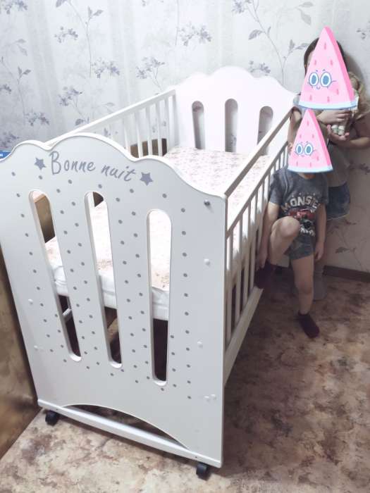 Фотография покупателя товара Кровать детская BONNE колесо-качалка (белый) (1200х600) - Фото 4