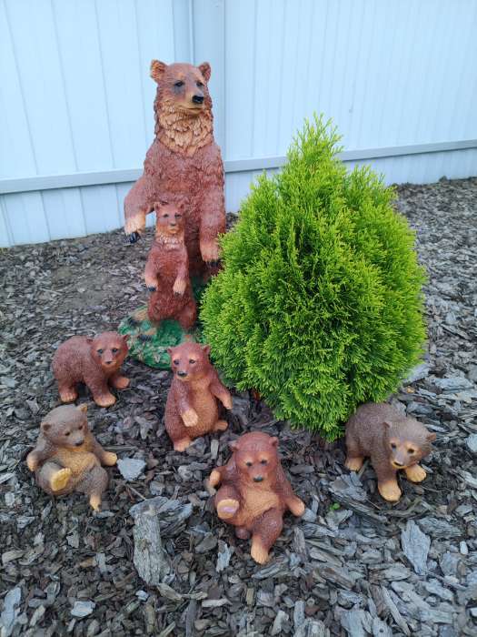 Фотография покупателя товара Садовая фигура из полистоуна «Медведи», 58×25×26 см - Фото 1