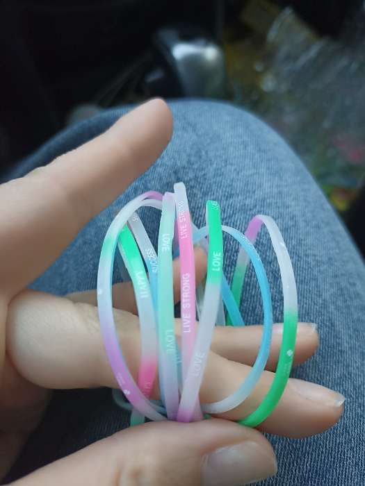 Фотография покупателя товара Силиконовый браслет «Светящийся» романтика, набор 10 шт., цвет МИКС, 6 см - Фото 2