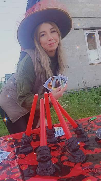 Фотография покупателя товара Декоративный подсвечник на 1 свечу «Будда», высота 7 см, d-2.4 см, чёрный - Фото 2