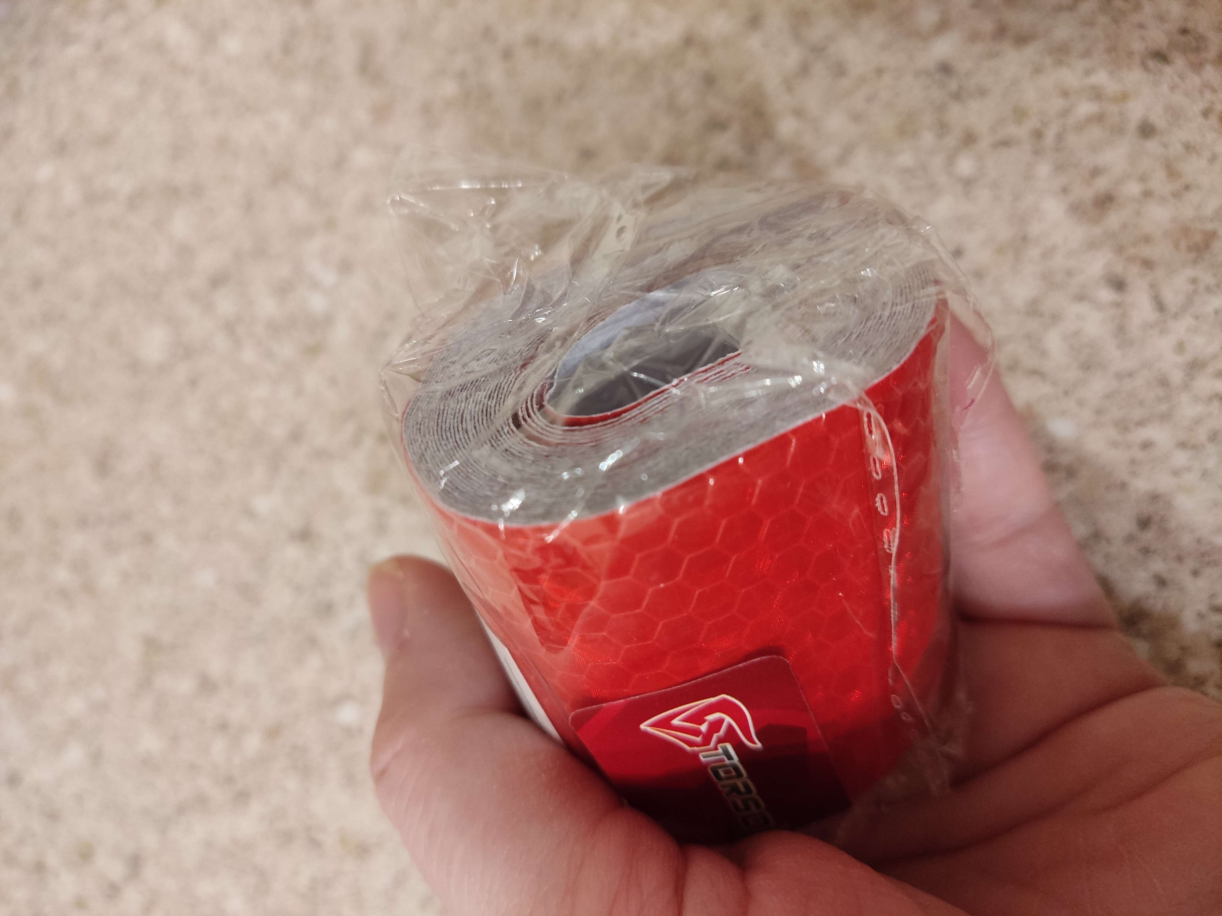 Фотография покупателя товара Светоотражающая лента TORSO, самоклеящаяся, красная, 5 см х 3 м - Фото 1