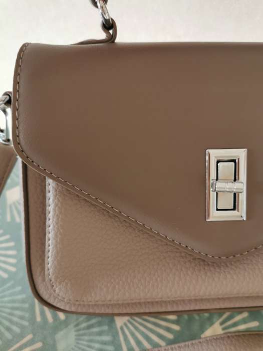 Фотография покупателя товара Сумка женская мессенджер TEXTURA на клапане, 24×7×16 см, молочная - Фото 1