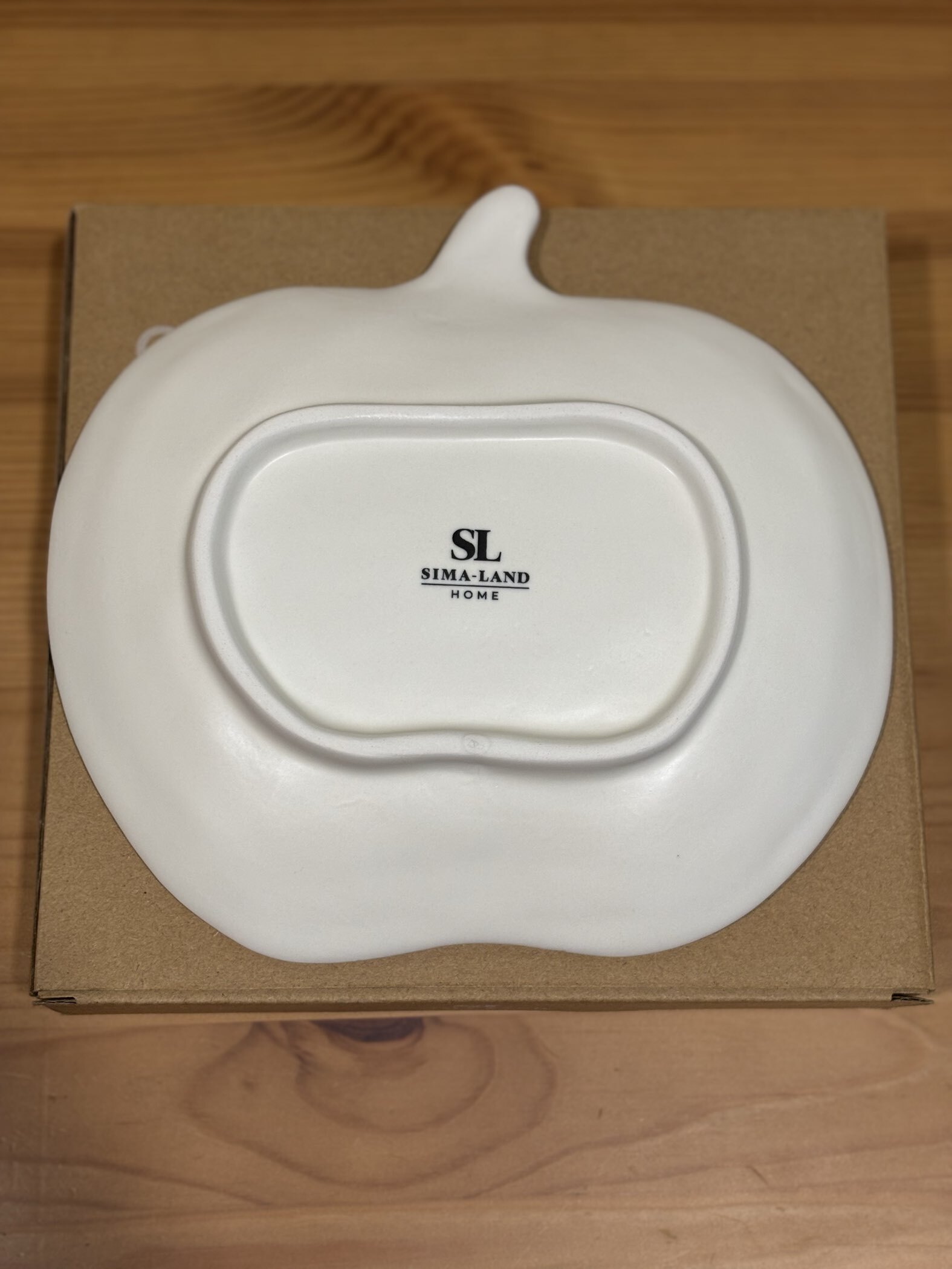 Фотография покупателя товара Тарелка SL Home «Осенний бриз», 20.3×20×3.5 см, доломит, белая - Фото 3