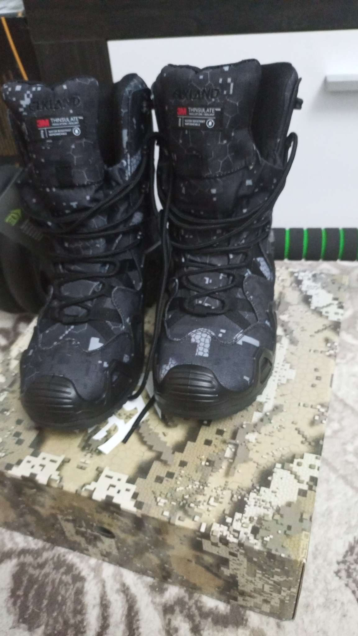 Фотография покупателя товара Ботинки треккинговые Elkland 174, демисезонные, черный камуфляж, размер 41 - Фото 1