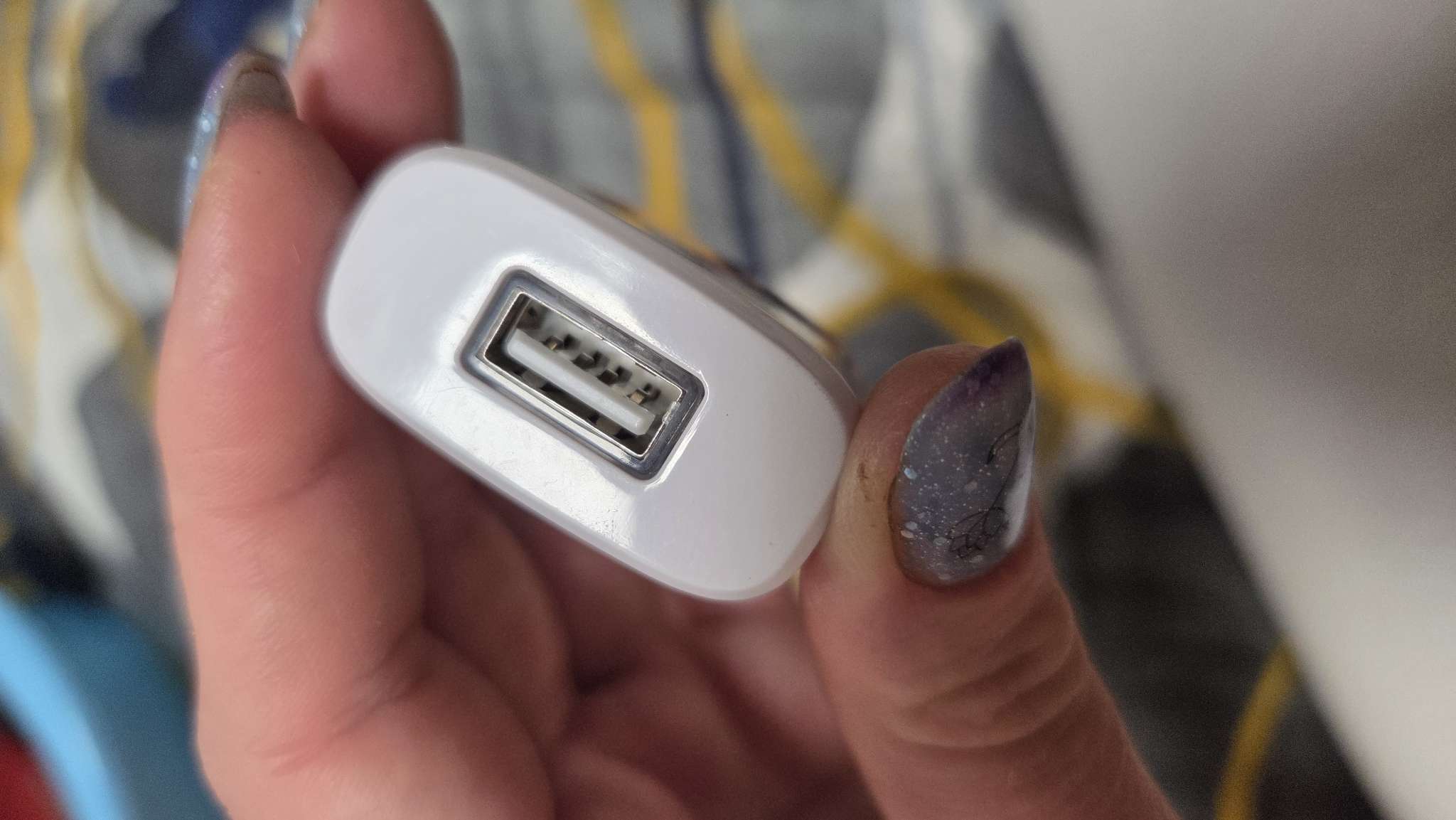 Фотография покупателя товара Сетевое зарядное устройство Hoco C11, USB - 1 А, белый - Фото 5