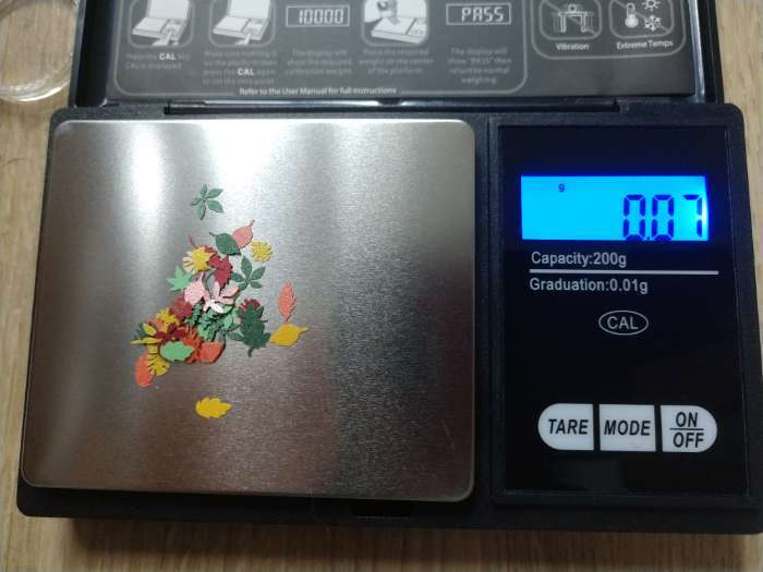 Фотография покупателя товара Фигурки для декора «Листья», объёмные, разноцветные - Фото 5