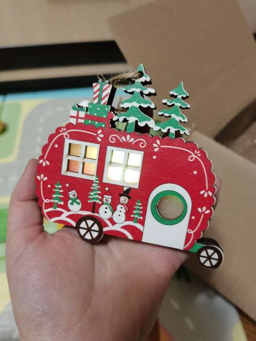 Фотография покупателя товара Ёлочная игрушка «Фургончик», от батареек, свечение тёплое белое