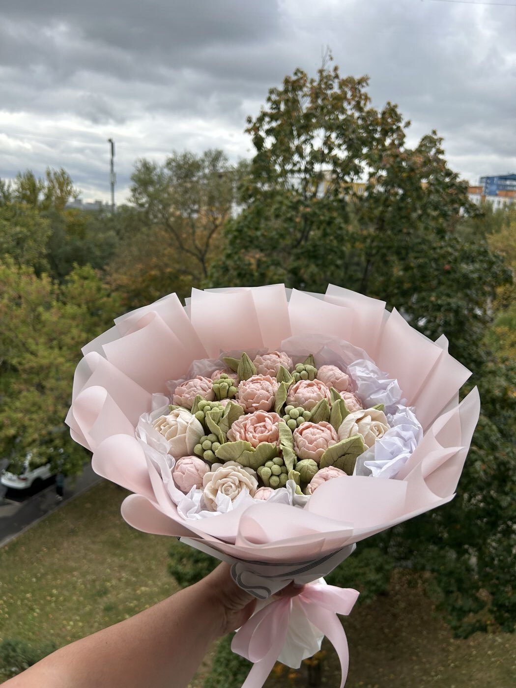 Фотография покупателя товара Пленка для цветов и букетов, матовая, кофе с молоком, 0.58×10 м - Фото 1