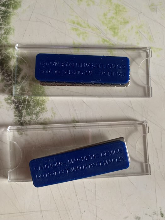 Фотография покупателя товара Бейдж горизонтальный, внешний размер 72×27 мм, внутренний размер 70×25 мм, на магните - Фото 2