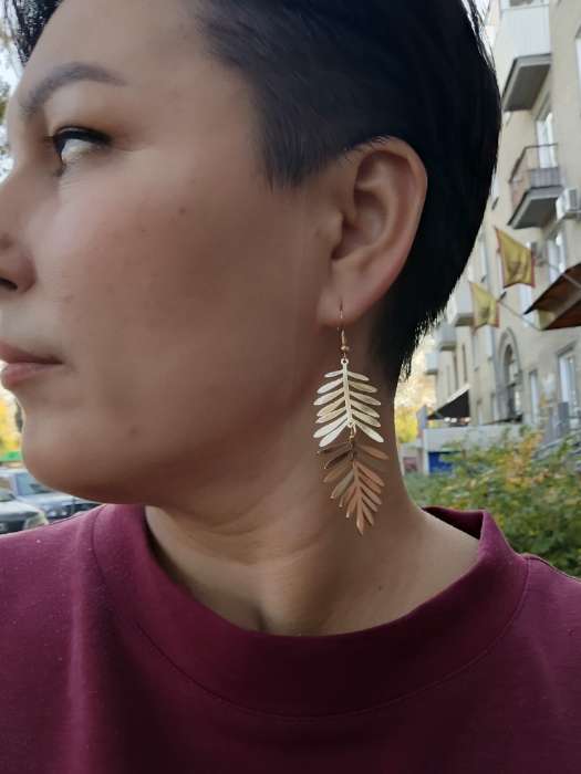 Фотография покупателя товара Серьги висячие «Лёгкость» листва, цвет серебро - Фото 1
