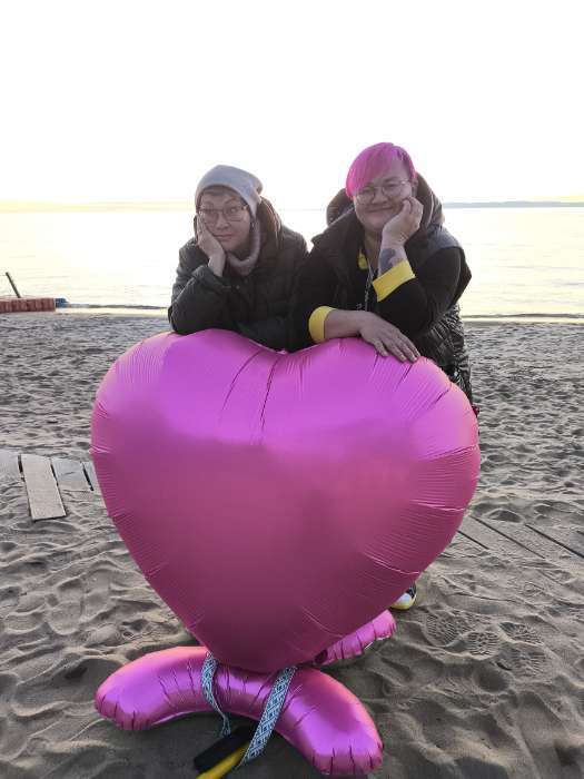 Фотография покупателя товара Воздушный шар фольгированный 65" «Сердце гигант», на подставке, красный - Фото 1