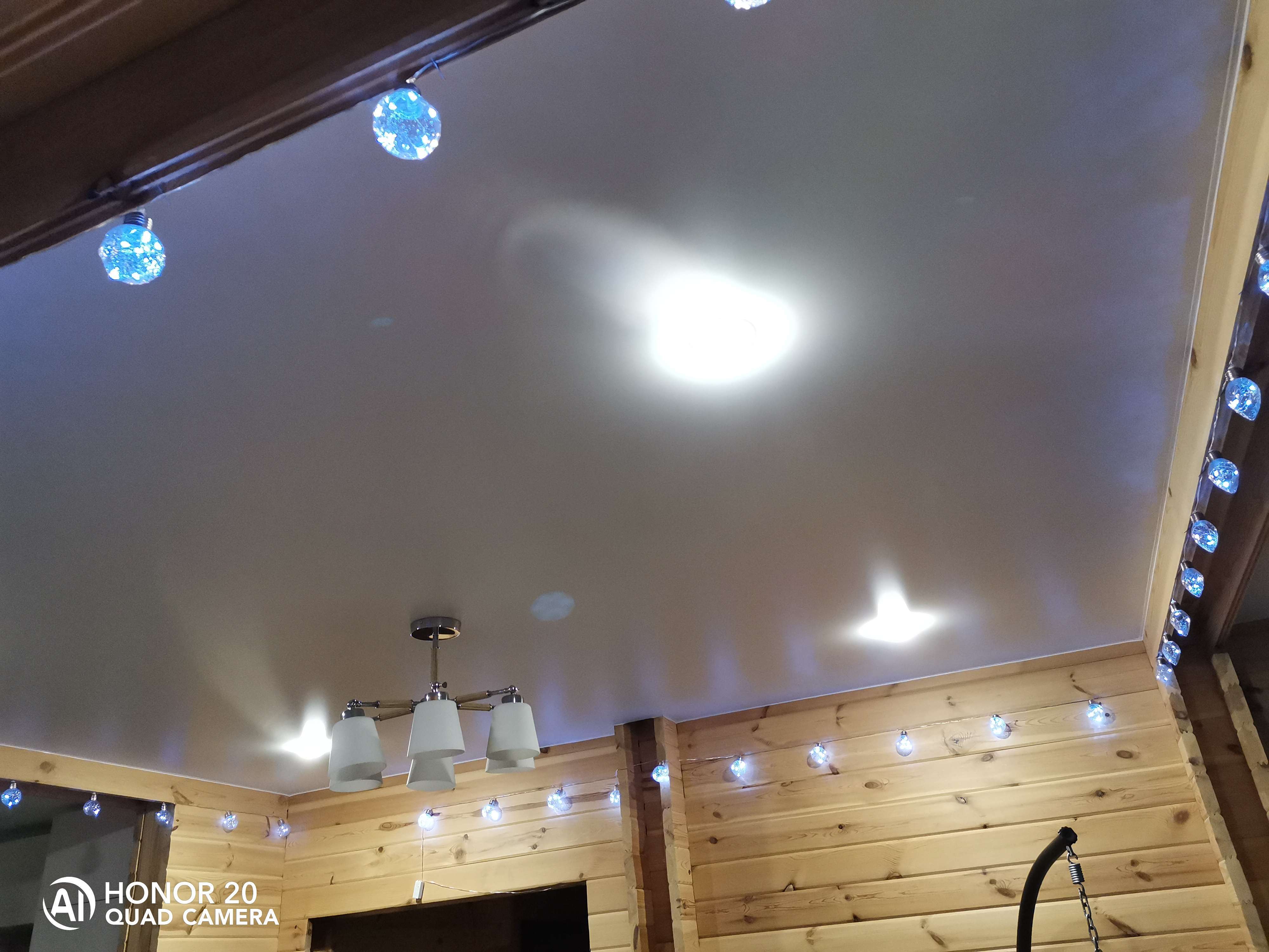 Фотография покупателя товара Гирлянда «Нить» 3 м с насадками «Лампа», IP20, прозрачная нить, 80 LED, свечение мульти, 8 режимов, 220 В - Фото 4