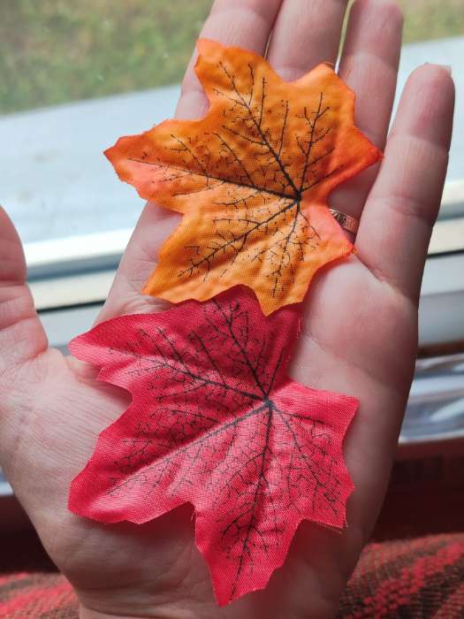 Фотография покупателя товара Декор «Кленовый лист», набор 50 шт., красно-оранжевый цвет - Фото 8