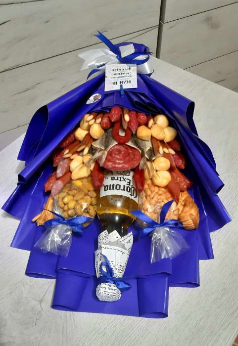 Фотография покупателя товара Пленка матовая для цветов и букетов, базовые цвета, синяя, 57 см×10 м - Фото 11