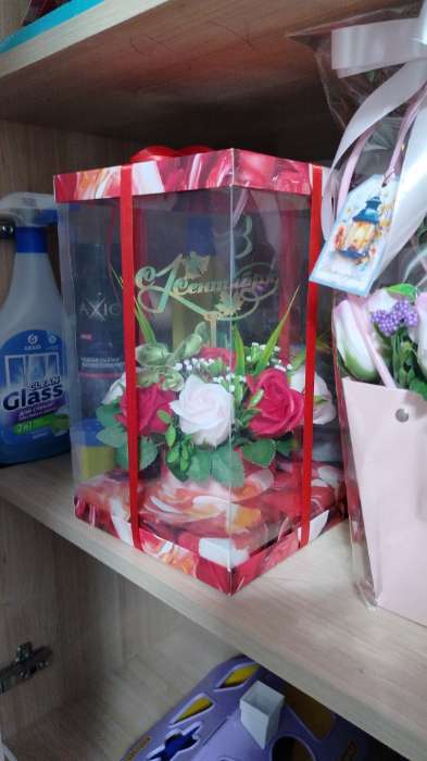 Фотография покупателя товара Коробка PVC, для цветов и букетов, с лентой, 28×18×18 см, красный - Фото 5