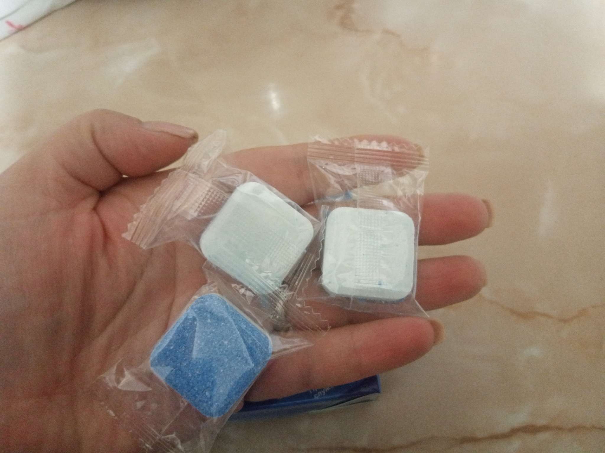 Фотография покупателя товара Средство для чистки посудомоечных машин, 12 таблеток по 15 г - Фото 2