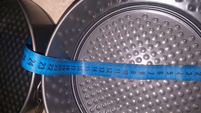 Фотография покупателя товара Форма для выпечки Доляна «Элин. Круг», d=18 см, съёмное дно, антипригарное покрытие, цвет чёрный