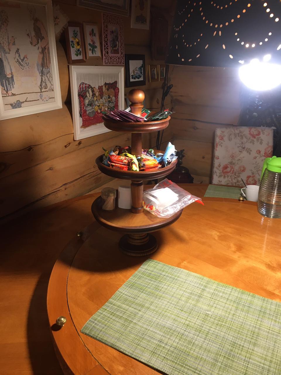 Фотография покупателя товара Трёхъярусная ваза деревянная для фруктов и сладостей Mаgistrо, 47 см, из натурального кедра, шоколадная - Фото 1